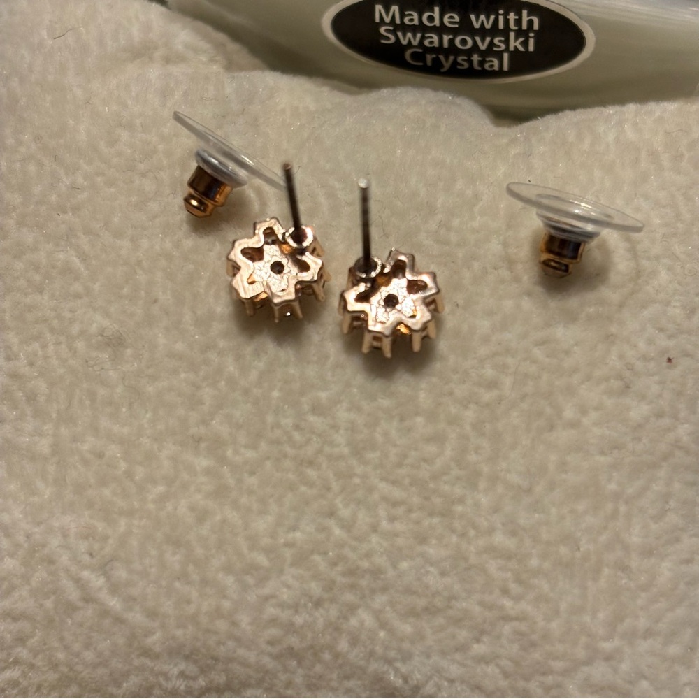 Swarovski Crystals Elements Flower Stud Earrings - image 3